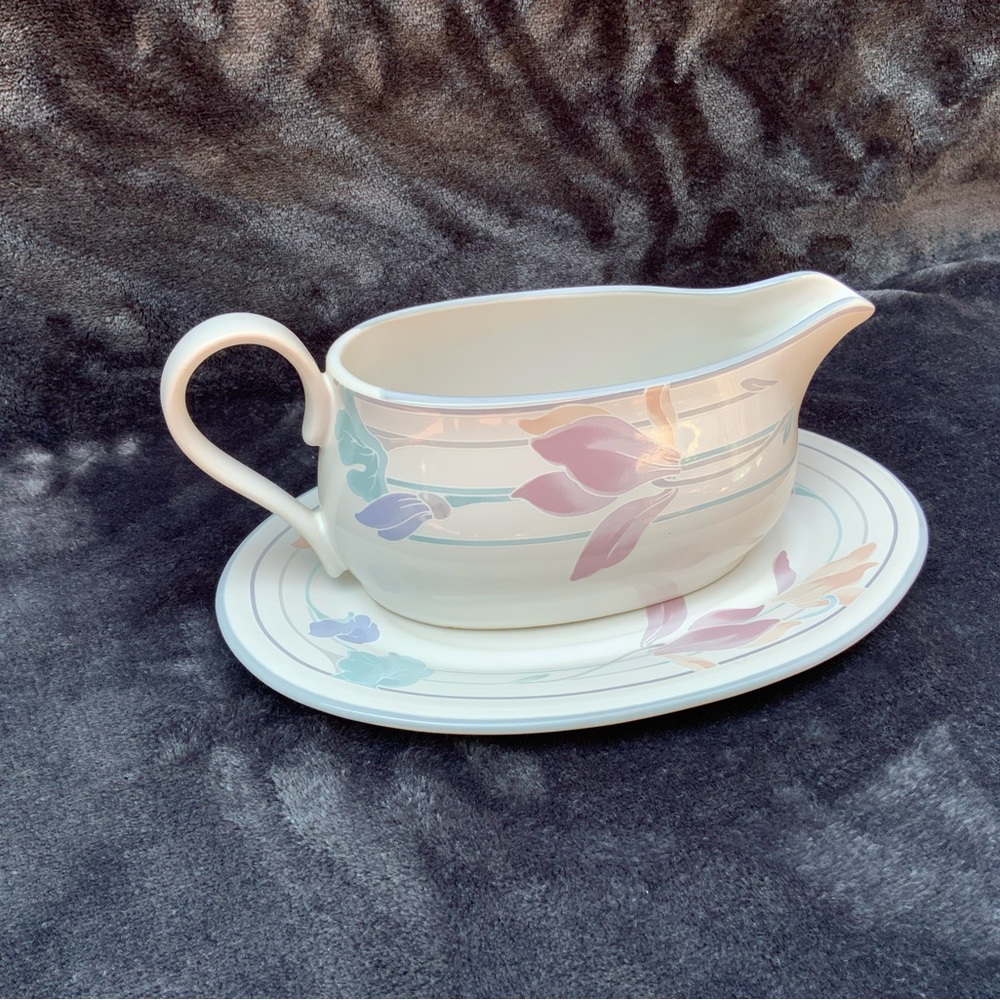 Studio Nova Tender Bloom Gravy Boat Pastel Floral Y2325
